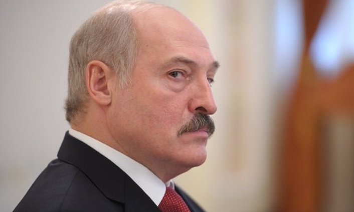 В Білорусі стає неспокійно: “Або ми використовуємо цей історичний шанс, або втратимо все”.