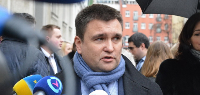 Ситуація справді критична, якщо головний дипломат України Павло Клімкін використовує термін “війна”