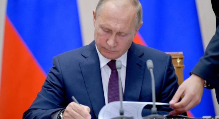 Все, Путін розкриває карти! Сьогодні в Кремлі підписано документ і схоже держава Білорусь доживає останні дні