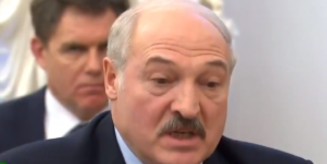 “Они же проиграли войну!”: Новое ВИДЕО перепалки. Лукашенко множит Путина на ноль