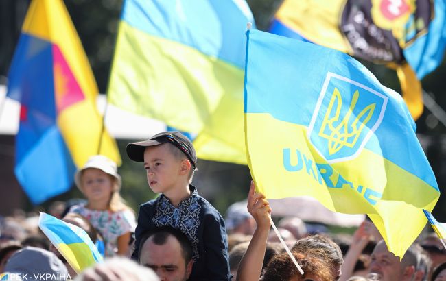#TridentIsUkraine: Не дозволимо нікому пaплюжuтu українську національну символіку!