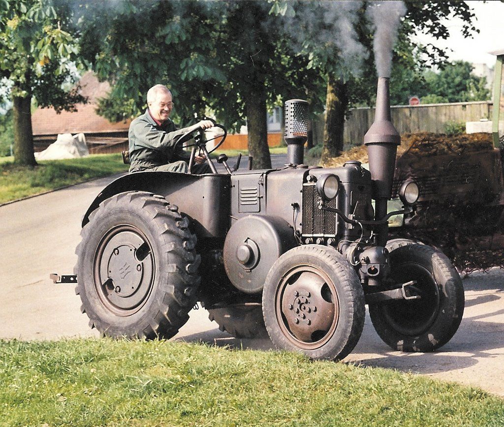 Lanz Bulldog. Трактор з нафтовим двигуном. Чому цього “динозавра” випускали аж до 1960-х років