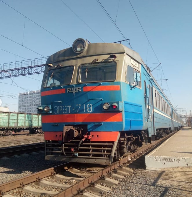 Все зафарбували: У Білорусі здійснено замасковування поїздів під українські