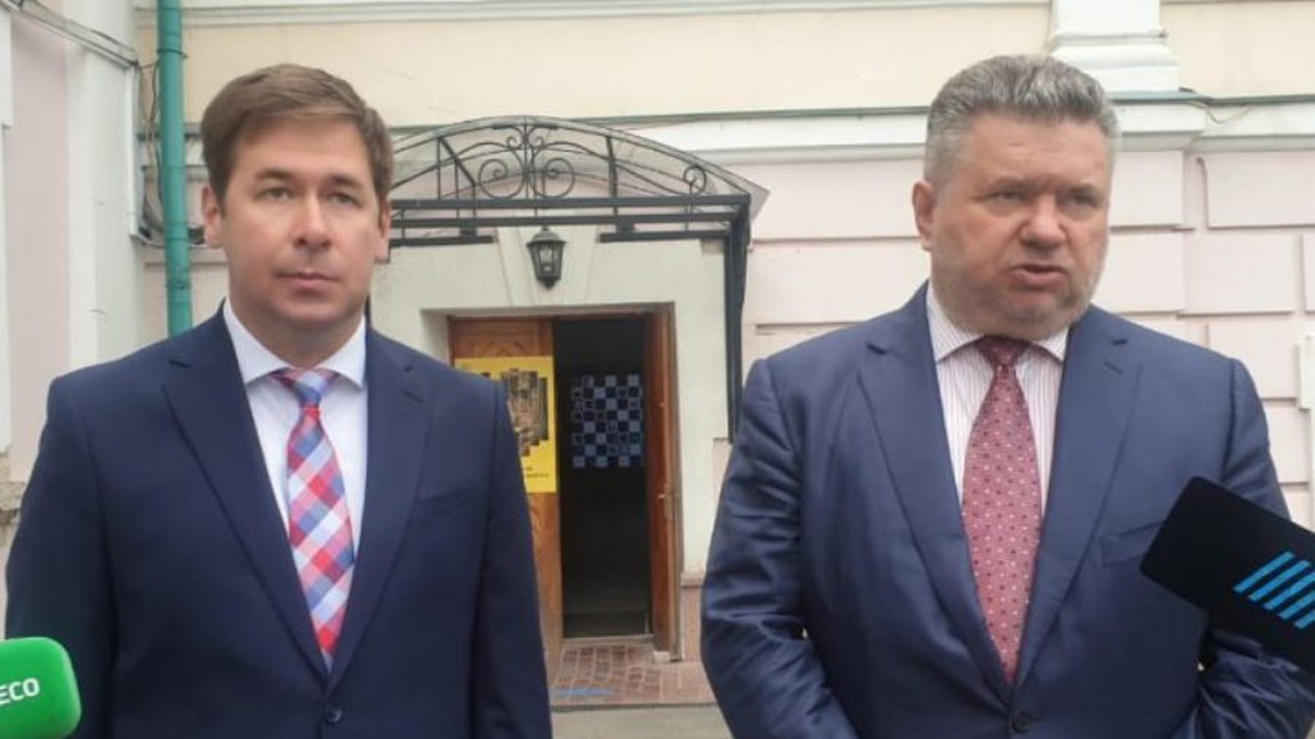 Адвокат Порошенка відреагував на звинувачення Медведчука.