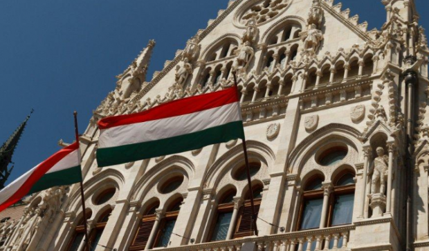 В Угорщині заявили, що тільки після згоди росії Україна вступить в НАТО