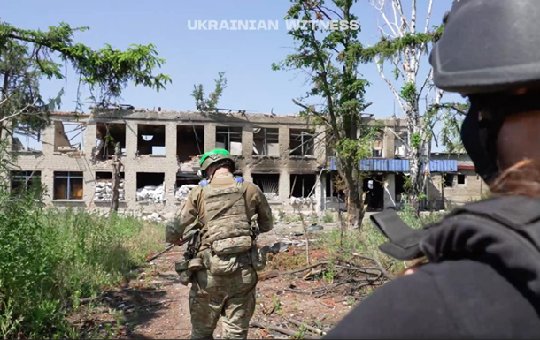 Вони почали через річку тікати, топилися, біля річки з цього боку також багато трупаків, – Як ЗСУ брали Нескучне