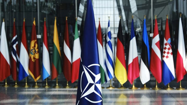 МЗС України жорстко розкритикувало односторонні вимоги до України щодо НАТО